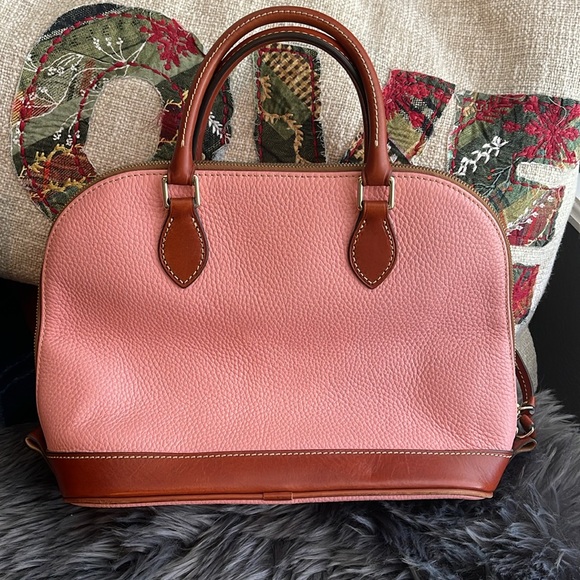 Dooney & Bourke pebble leather Zip Zip satchel crossbody in rare color Pale Pink - Picture 2 of 4
